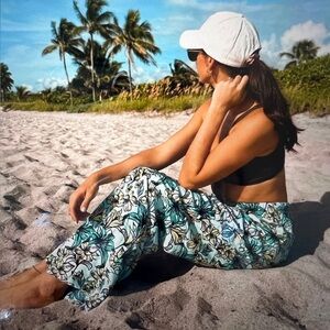BEACH RIOT NWOT The Blue Lagoon Beach Pant